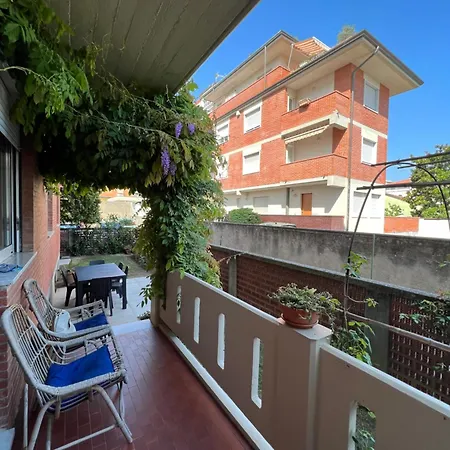 Apartment Casa Marina Giardino Delle Rose *